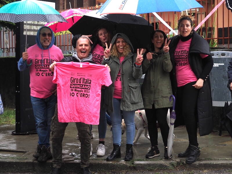 Quinzano, una festa tutta rosa per salutare il passaggio del Giro