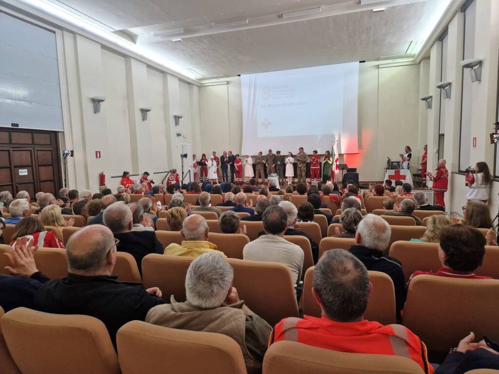 Lo spettacolo a Varese per il giorno della Croce Rossa Italiana è in sala Montanari