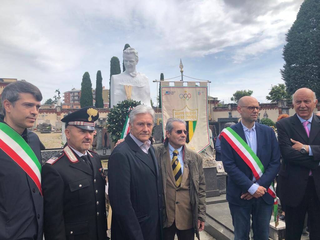 Parabiago: inaugurato il nuovo busto di Libero Ferrario