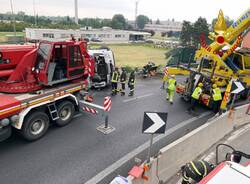 autocisterna ribaltata busto arsizio