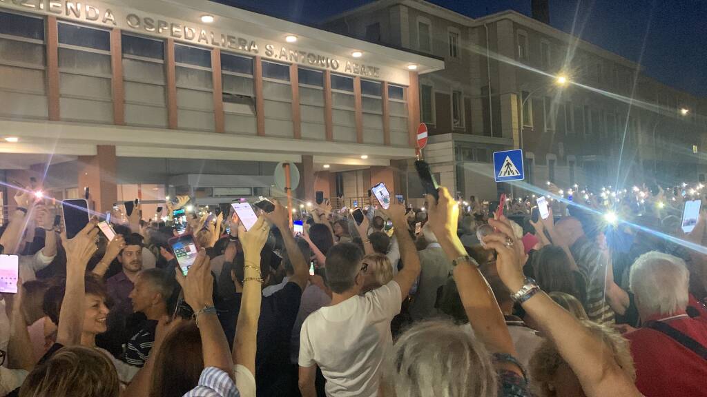 Oltre 2000 persone alla manifestazione per l’ospedale di Gallarate