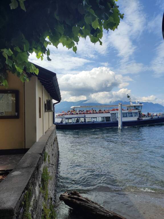 Sul lungolago di Maccagno
