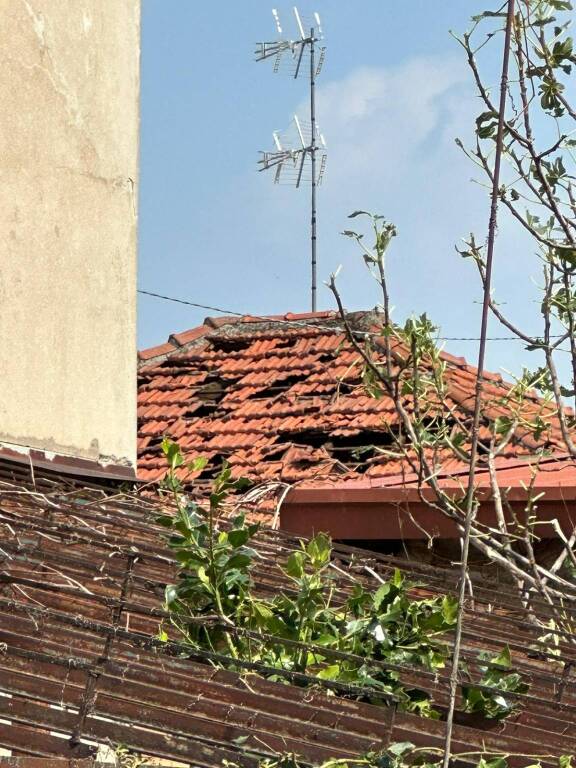 Casa distrutta dalla grandine a Gerenzano