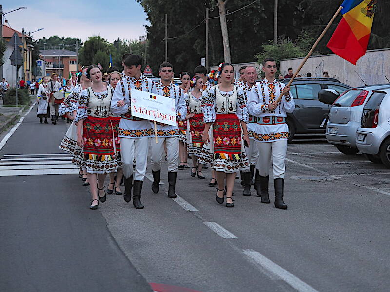 ìfestival folkloristico di Ferno