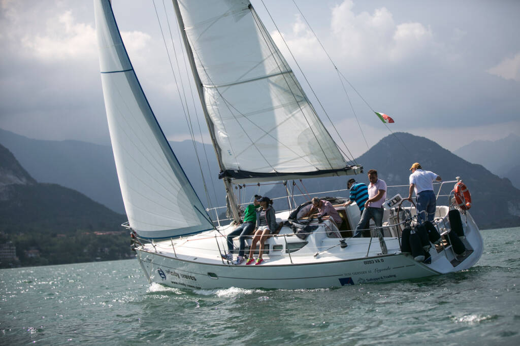 In barca a vela sul lago Maggiore