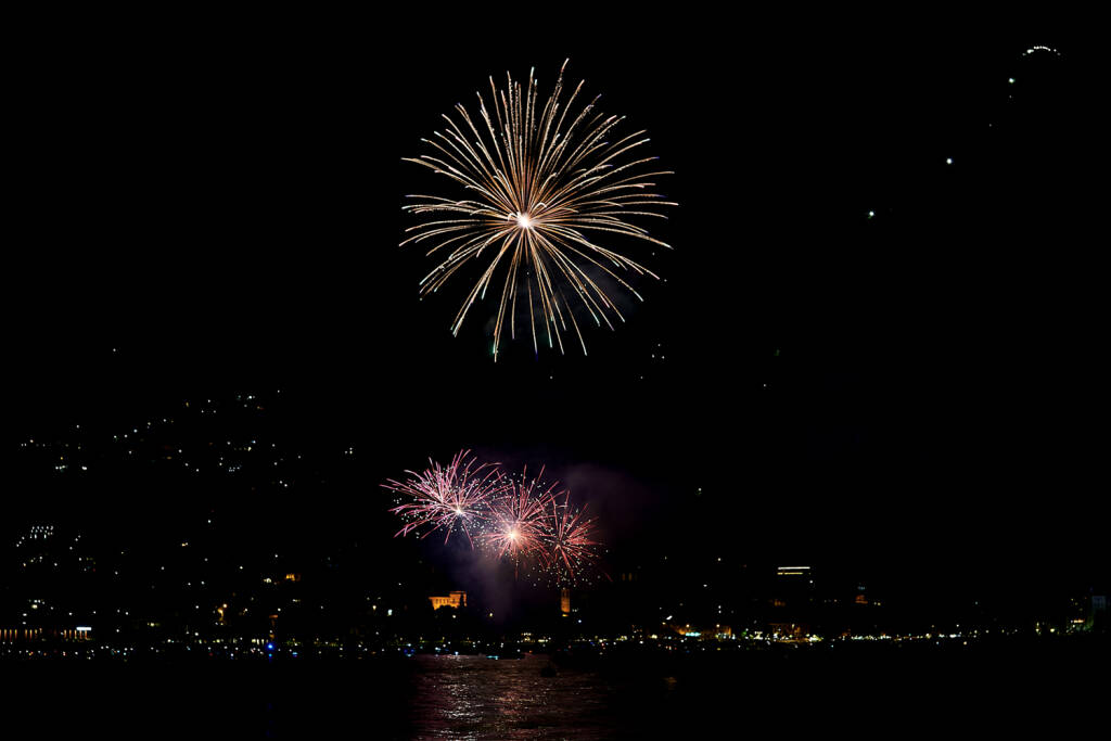 Fuochi d'artificio a Laveno 