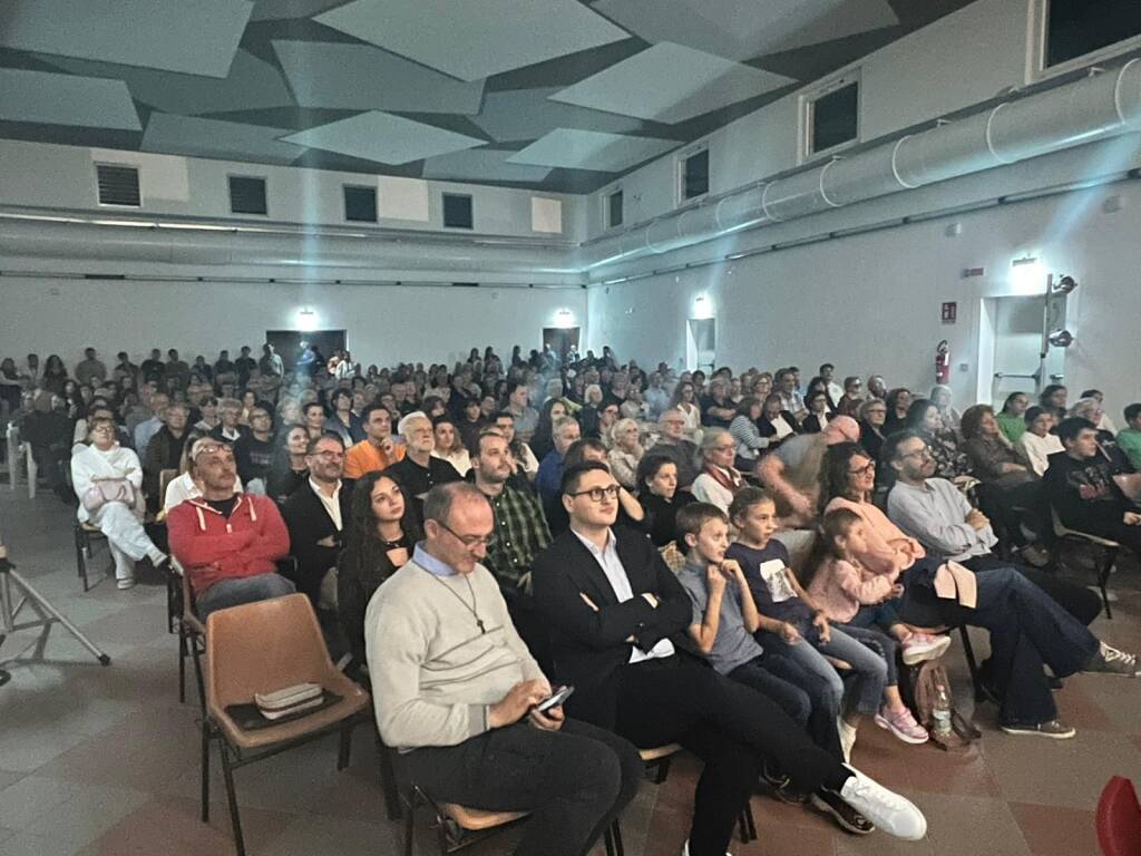 A Barasso inaugurata la nuova sala polivalente "San Martino"