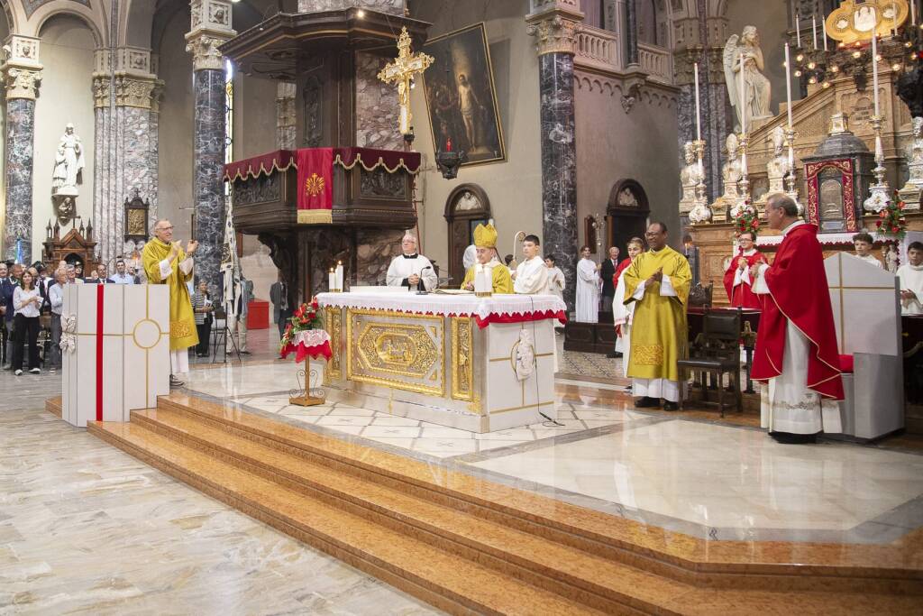 Arcivescovo Delpini in parrocchia San Domenico. Foto by Stefano Borsani