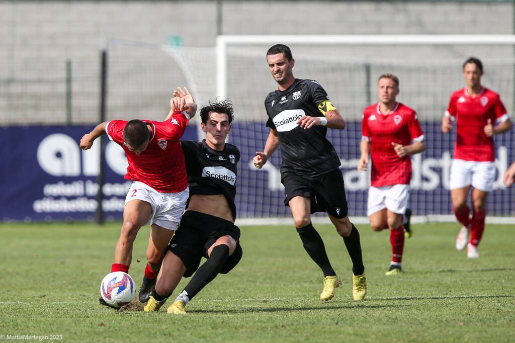 Coppa italia: Varesina - Varese 2-0