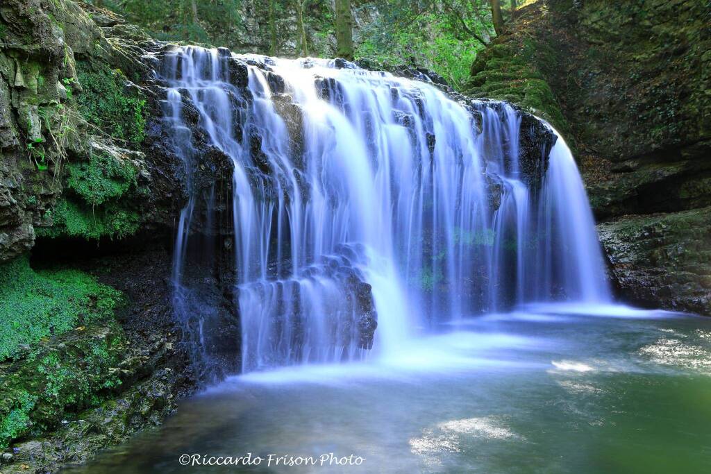 Cascata intermedia del fiume Margorabbia - riccardo frison