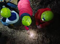 bambini in gita alla grotta remeron