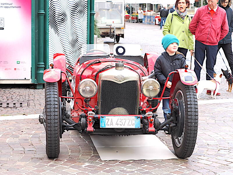 Gallarate si riempie di auto storiche con il "Criterium d'inverno"