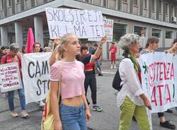 Varese - I ragazzi di Friday For Future tornano in piazza per il clima