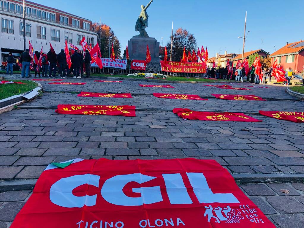 Corteo Cgil in centro a Legnano 