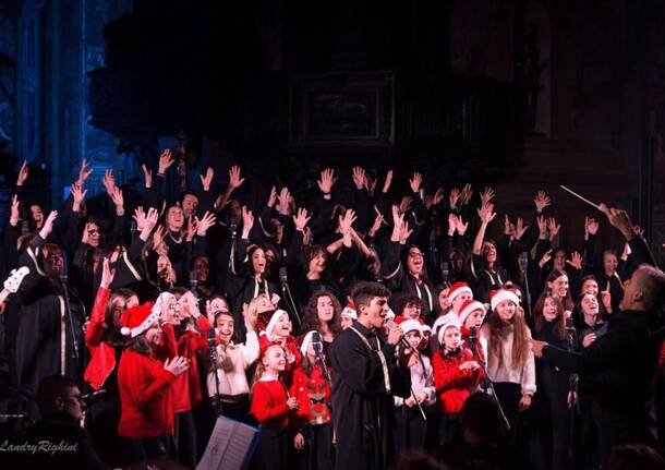 Christmas Joy: a Gallarate cento voci cantano il Natale