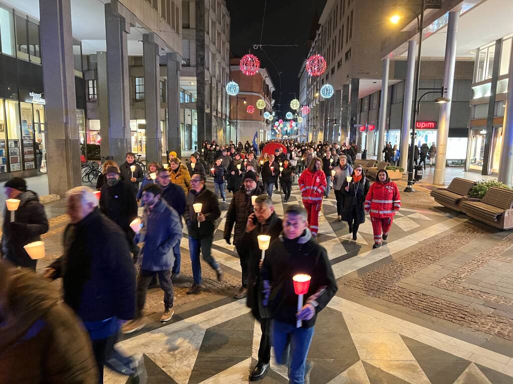 marcia contro la violenza sulle donne busto arsizio