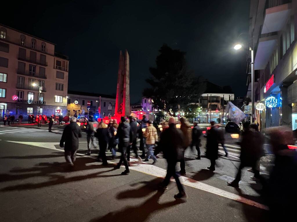 marcia contro la violenza sulle donne busto arsizio