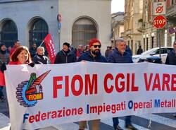 Sciopero generale di Cgil e UIL, il corteo in centro a Varese