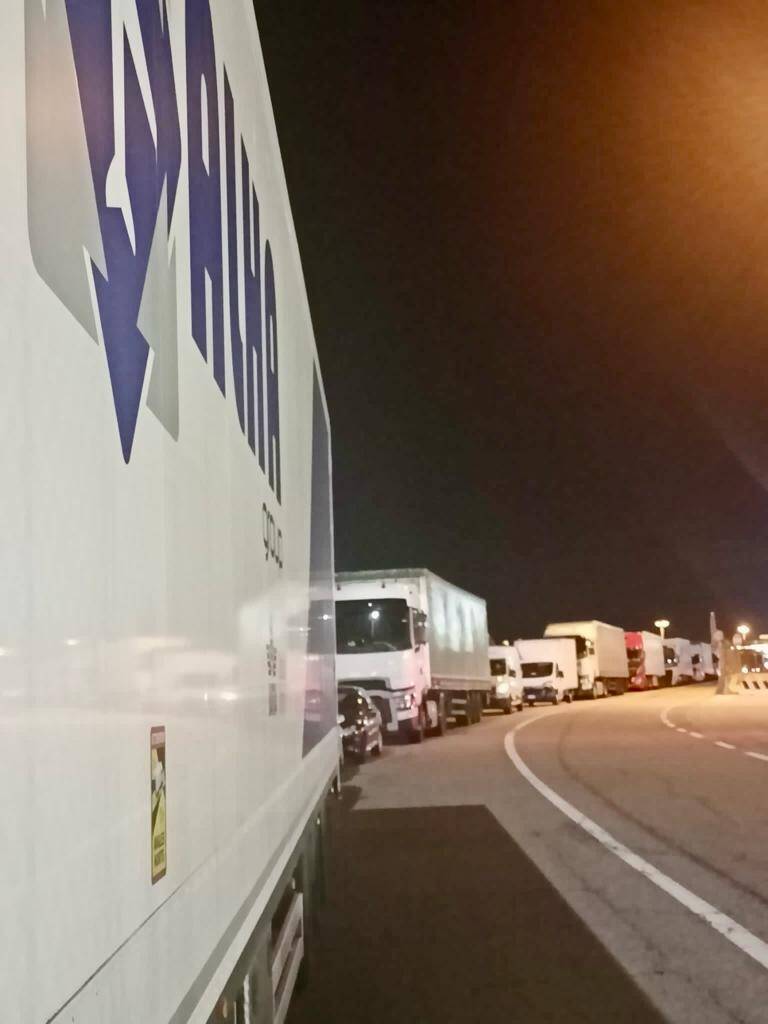 Voli cancellati e migliaia di camion bloccati, sciopero di 24 ore al Cargo di Malpensa