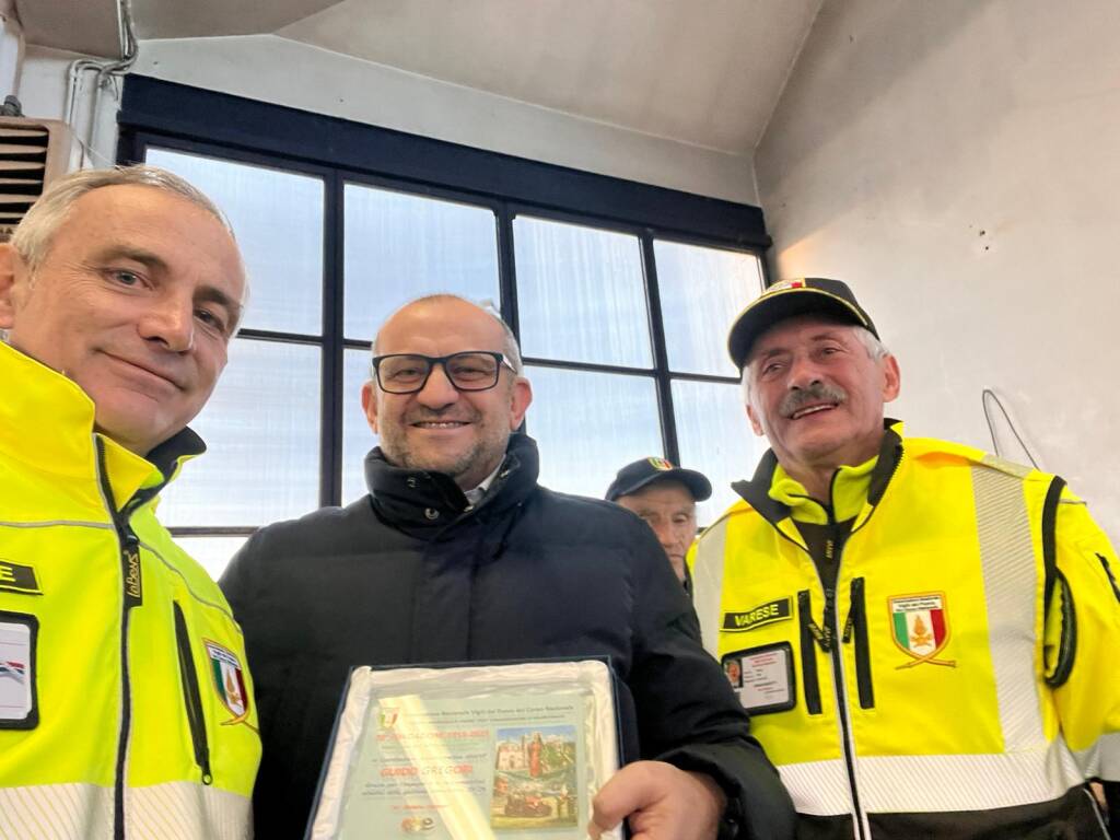 Festa dell'incontro al distaccamento dei vigili del fuoco di busto