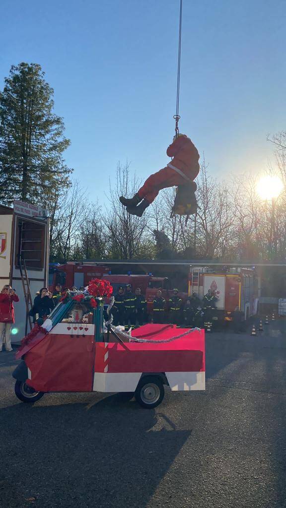 Festa dell'incontro al distaccamento dei vigili del fuoco di busto