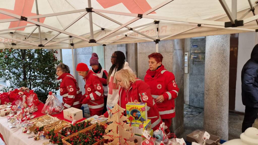 Mercato d'Inverno per la Croce Rossa Italiana di Varese