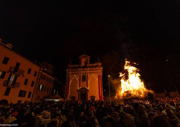 falò sant'antonio varese 2024