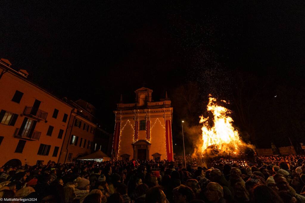 falò sant'antonio varese 2024