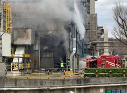 Incendio al cementificio di Caravate