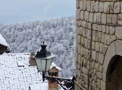 Nuova neve al sacro Monte, le suggestive immagini