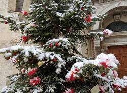 Nuova neve al sacro Monte, le suggestive immagini