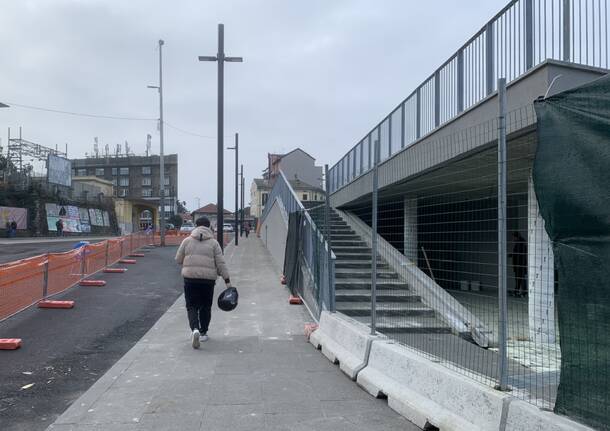 Un nuovo marciapiede per piazzale Kennedy