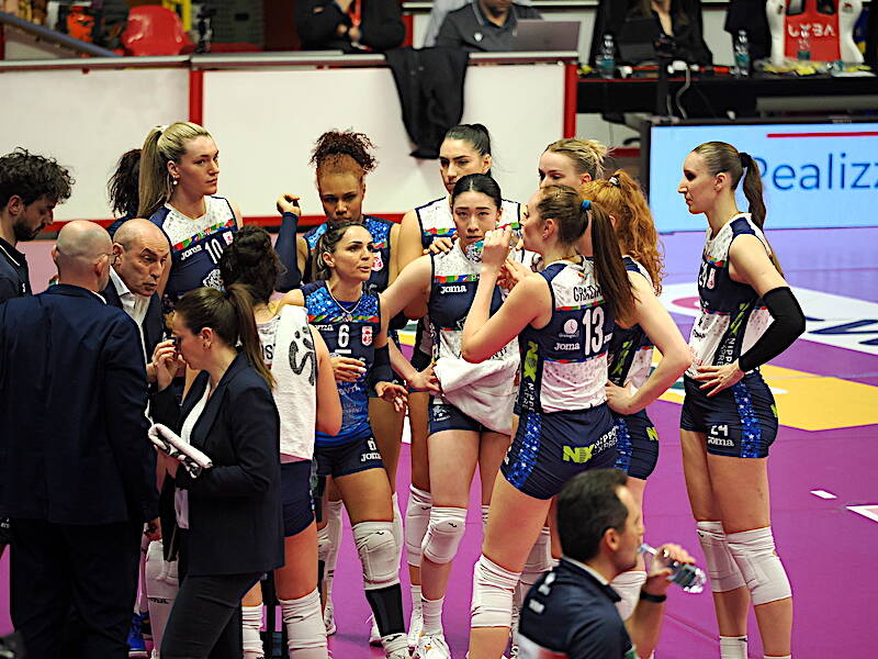 Uyba Busto A. Il Bisonte Firenze 3-1