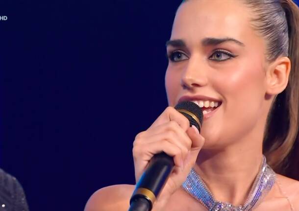 Clara alla finale di Sanremo 2024