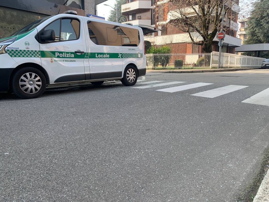 Incidente stradale via Marsala via Palestro Gallarate 