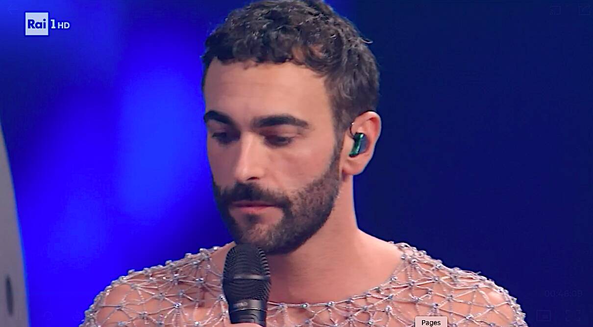 Marco Mengoni canta a Sanremo 2024 "Due Vite"