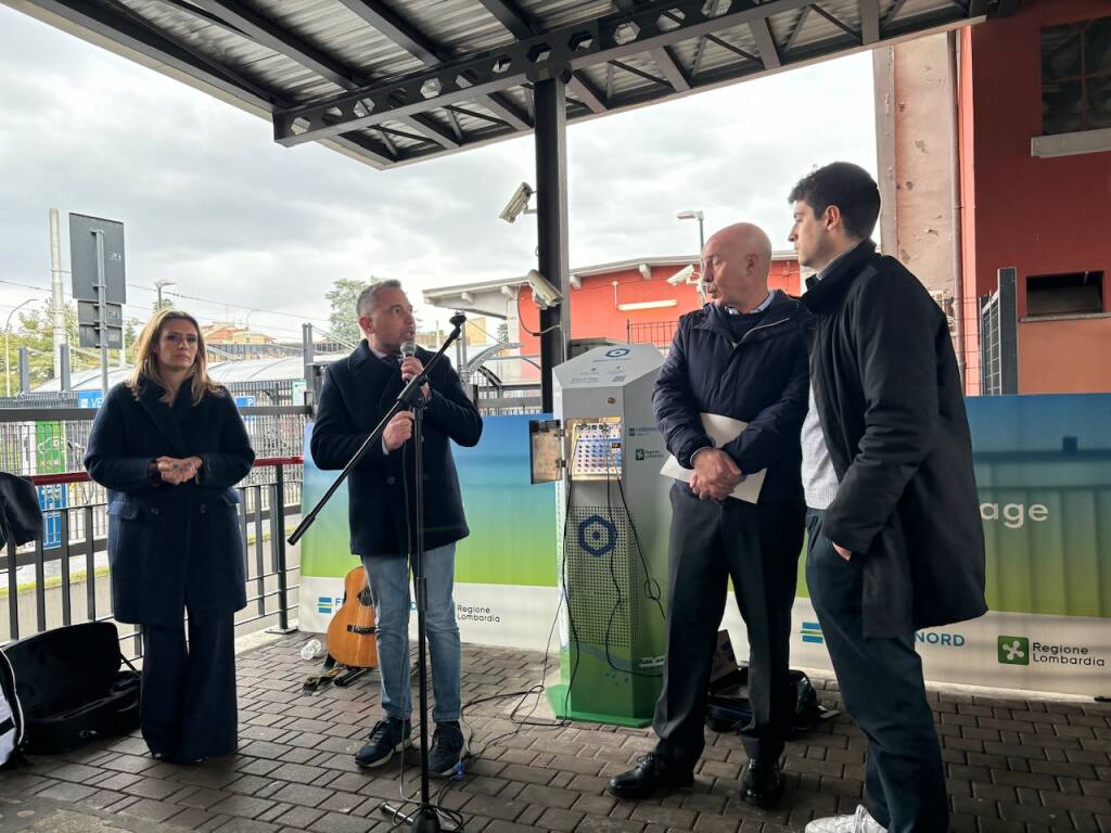 Un palco per gli artisti di strada alla stazione Nord di Varese