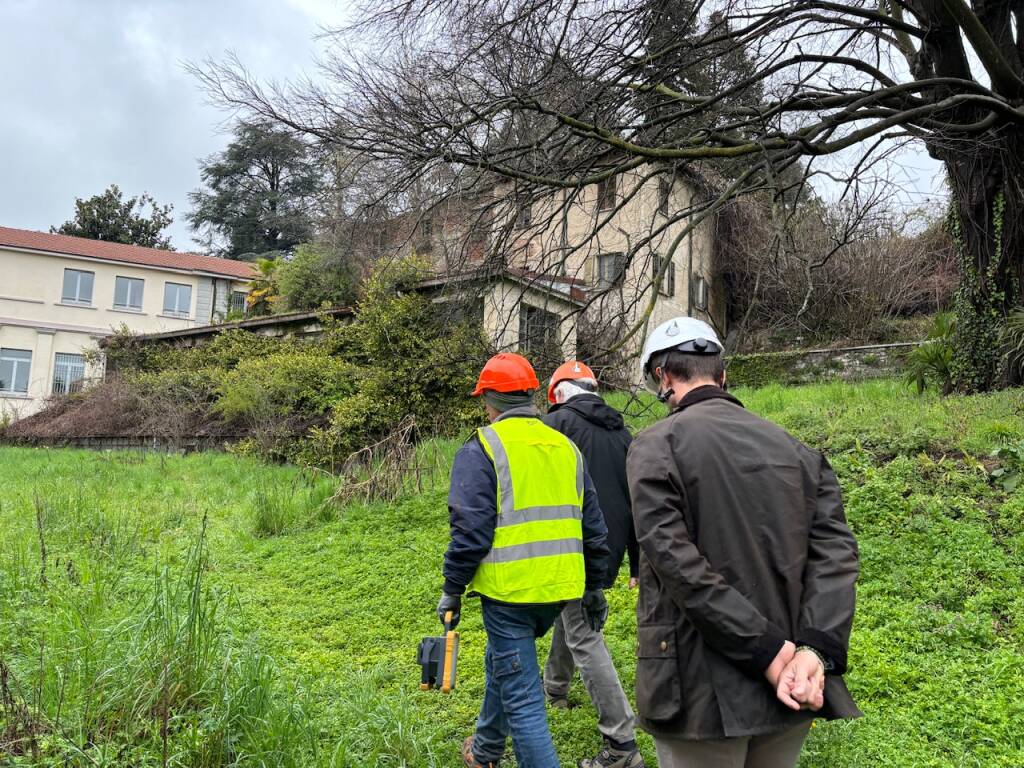 Dentro villa Baragiola a Varese