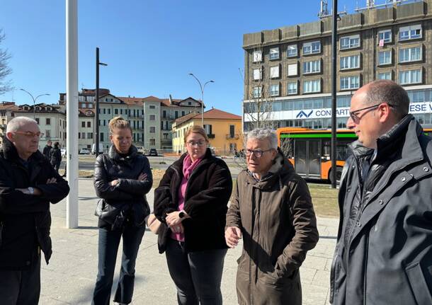 I commercianti della zona stazioni chiedono più decoro e parcheggi 