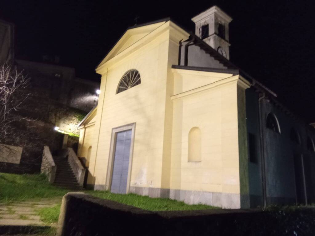 La chiesa di San Giovanni di Casciago torna a splendere grazie ad una nuova illuminazione