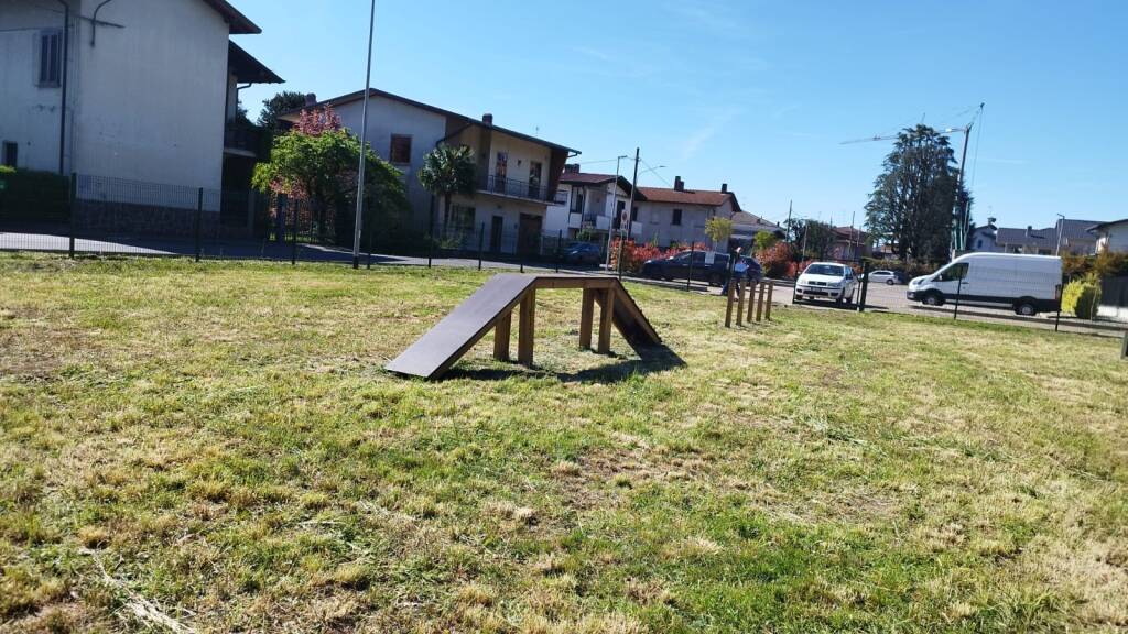  area cani Cardano al Campo 