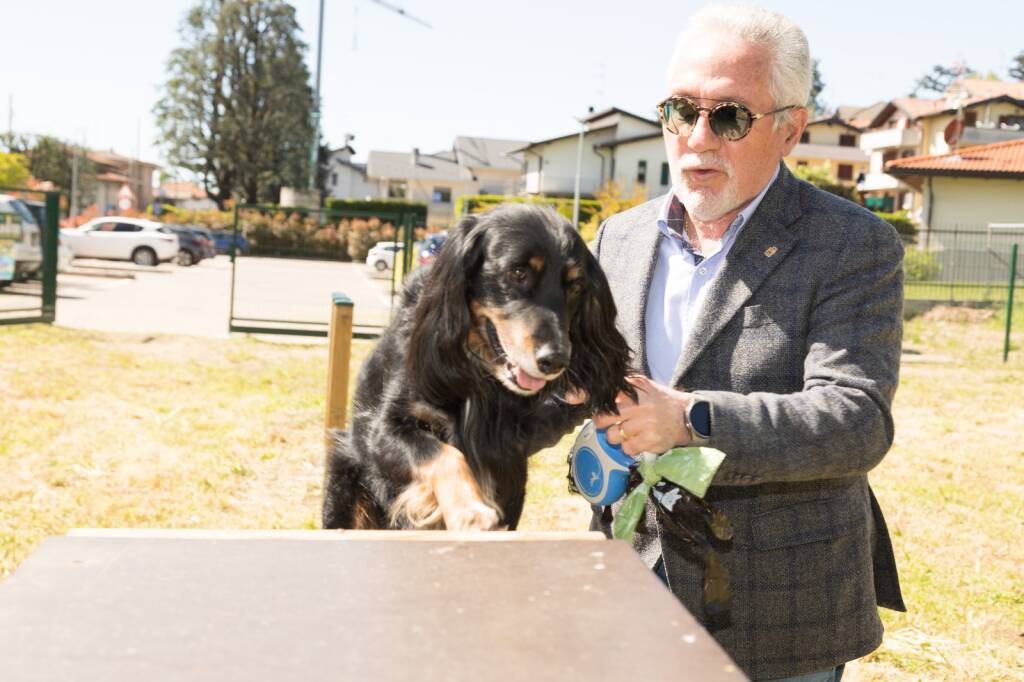  area cani Cardano al Campo 