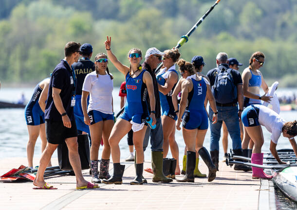 Coppa del Mondo di canottaggio: sport e colori della prima giornata