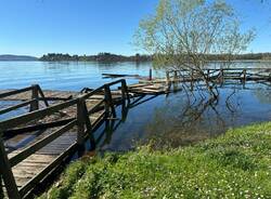 Distrutto il pontile sul lago a Gavirate