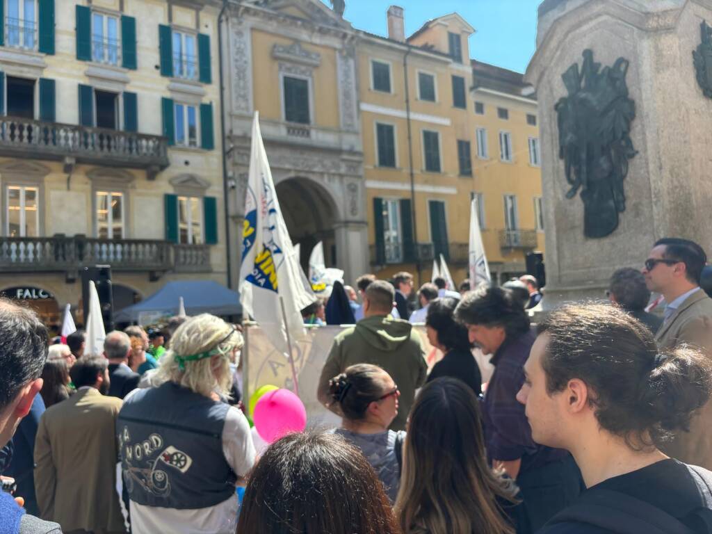 Varese - Salvini e Giorgetti in piazza del Podestà