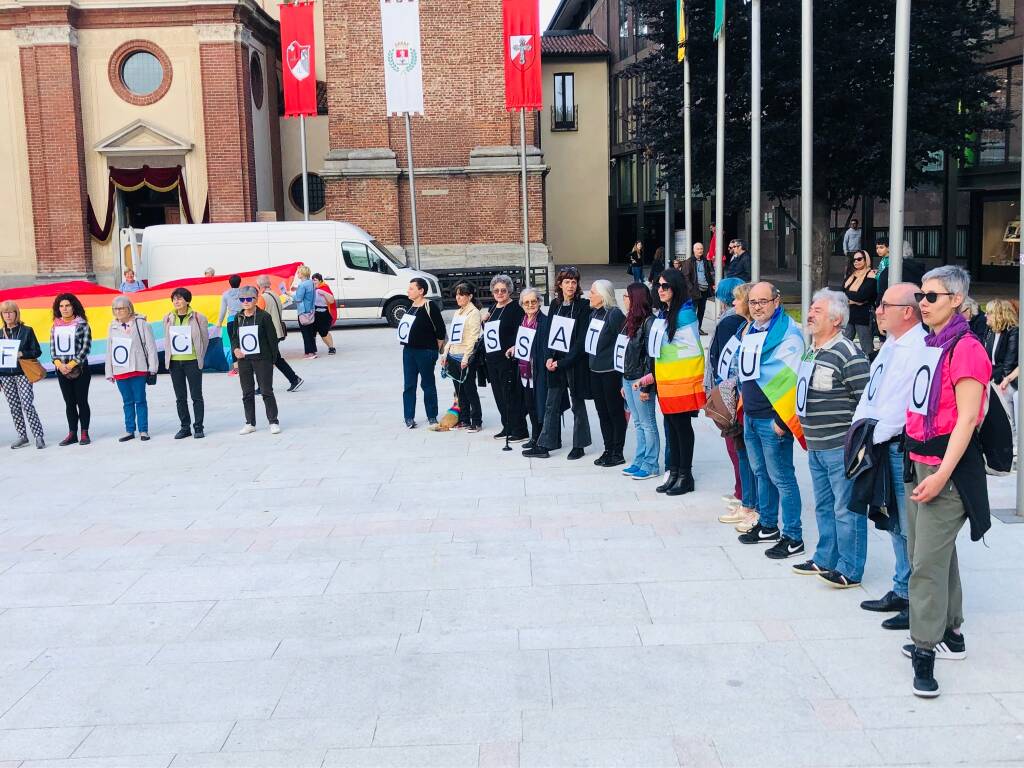 Il presidio per la Pace in piazza San Magno a Legnano