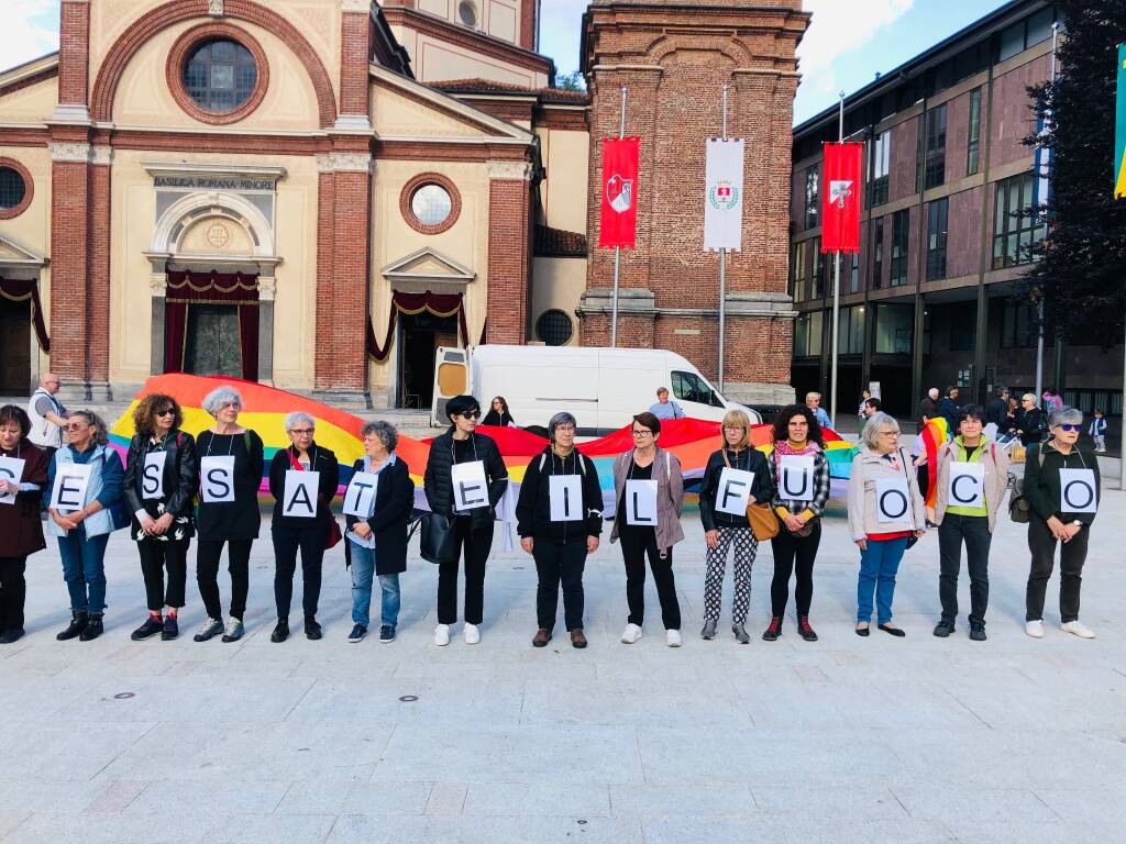 Il presidio per la Pace in piazza San Magno a Legnano