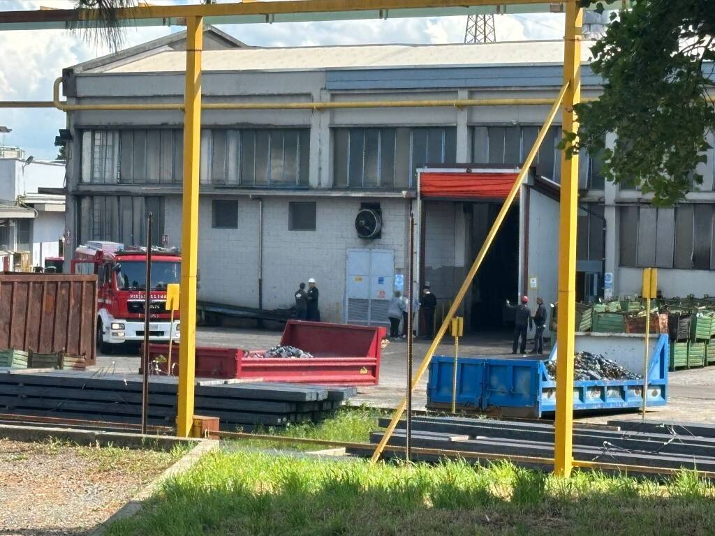 infortunio in fabbrica a Sumirago