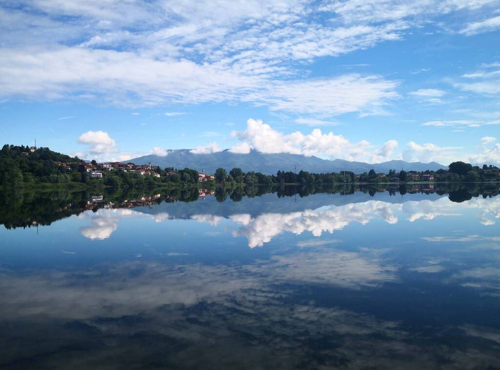 lago di comabbio