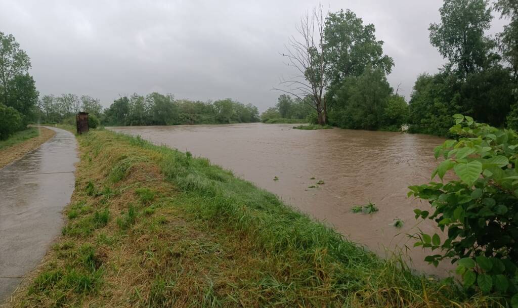 Maltempo del 15 maggio, l'Olona a Legnano e zona